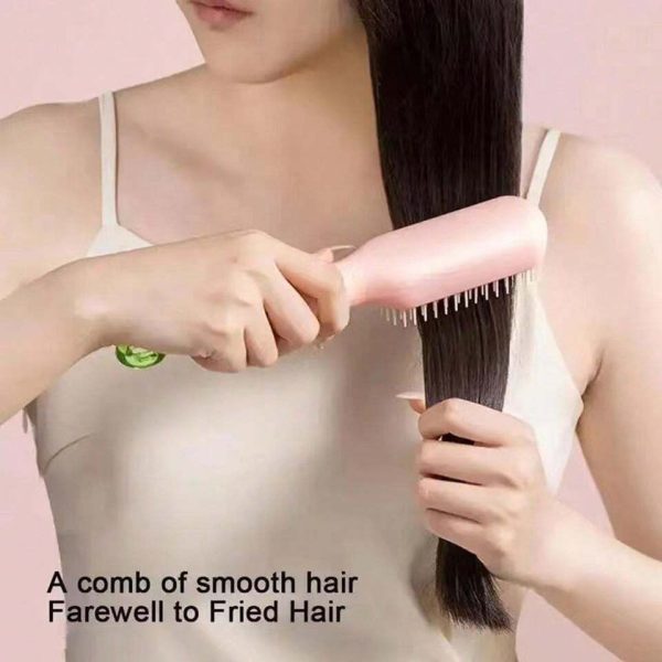Self-Cleaning Hair Comb (Random Color) – Smooth Styling, Zero Hassle